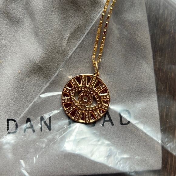 Jordan Road Eye Necklace - Picture 3 of 4